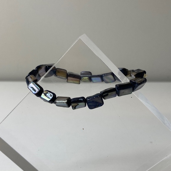 Shell bracelet - Picture 1 of 4